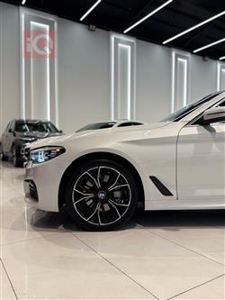 بی ئێم دەبڵیو سیریەس 5